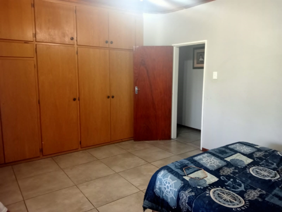 5 Bedroom Property for Sale in Kuruman Northern Cape